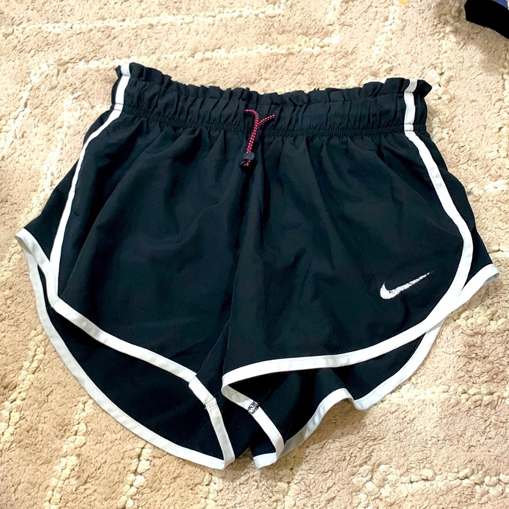 black nike athletic shorts, size s